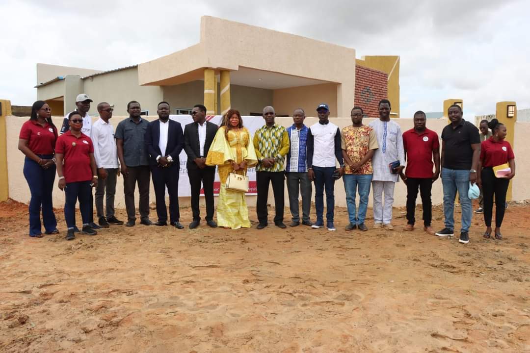 Réaffirmant son engagement à faire du dialogue social une priorité de sa gestion